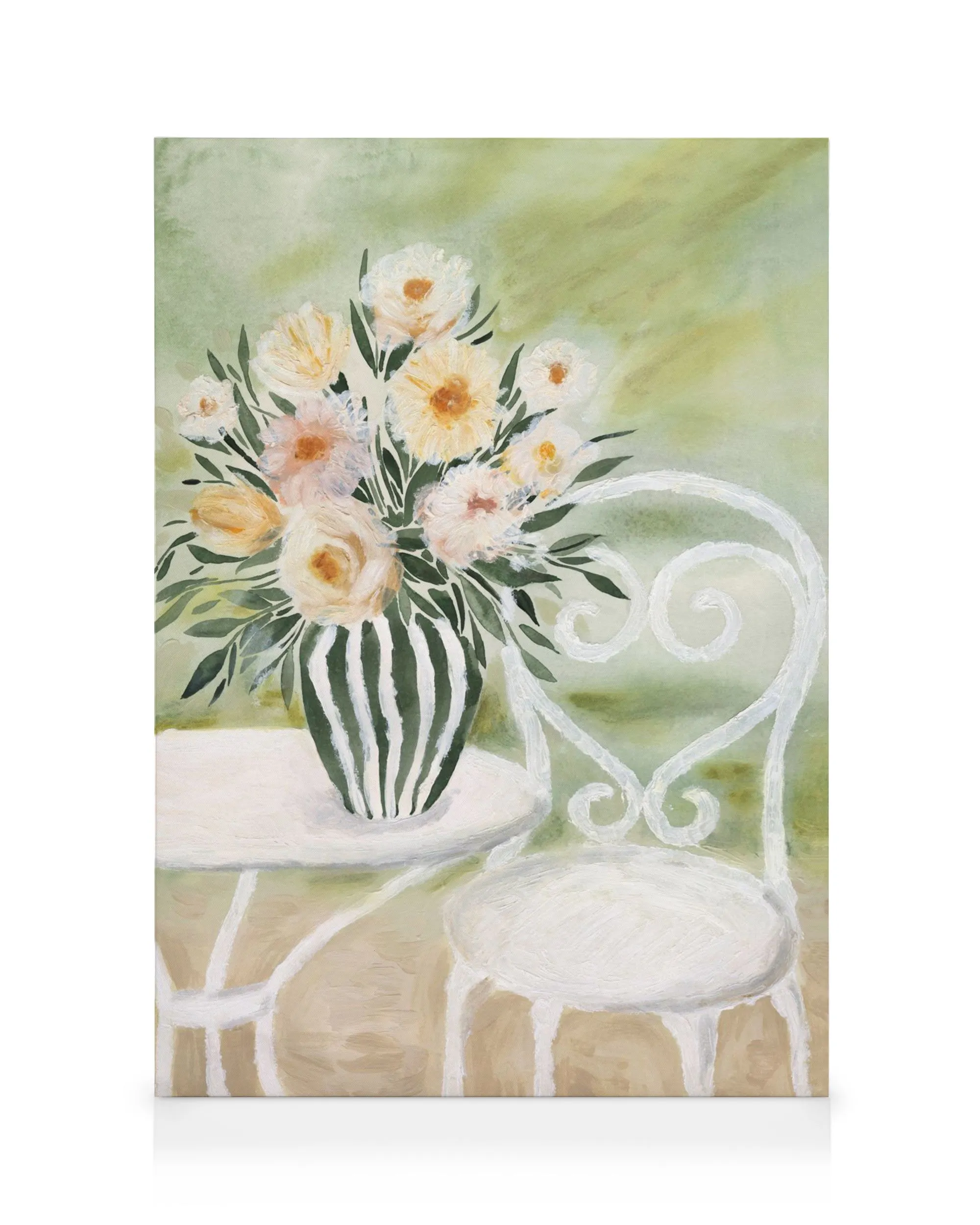 Akvarelmaleri af blomsterbuket i stribet vase på hvidt bord med stol, havekunst.
