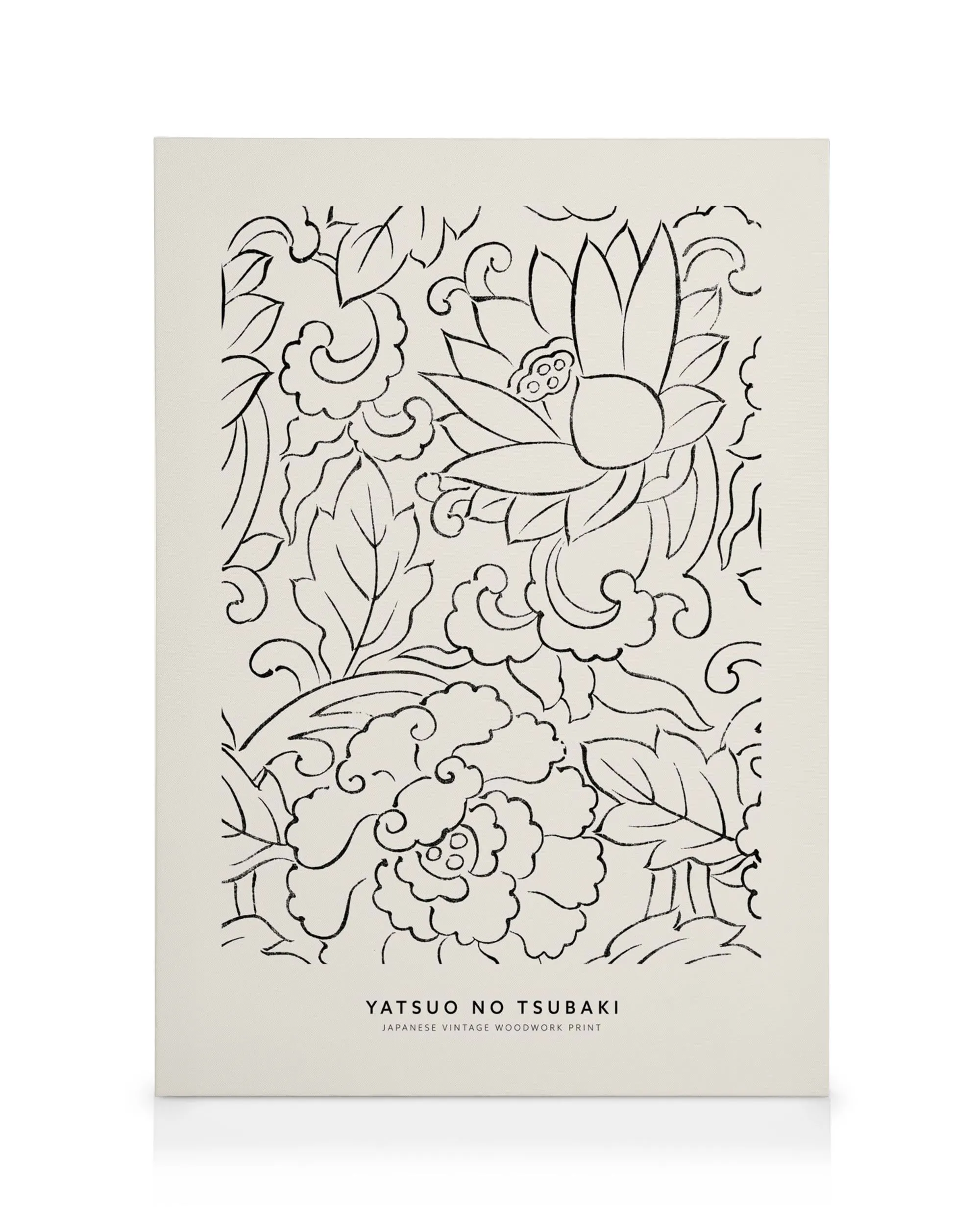 Stampa su tela giapponese vintage, fiore nero con foglie e vortici su sfondo beige. Arte floreale asiatica elegante.