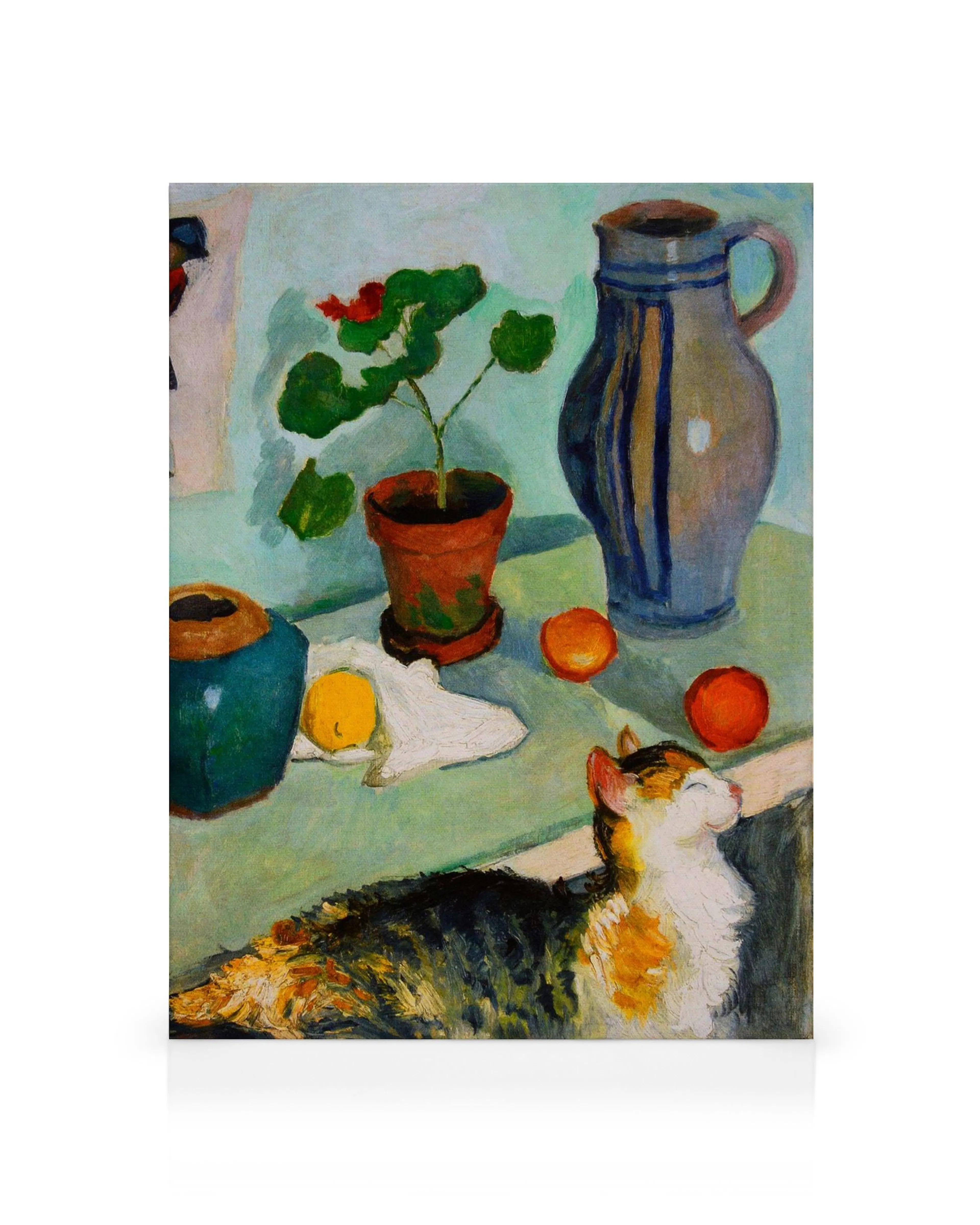 August Macke Stillleben mit Katze, Krug, Topfpflanze, Zitrone und Orangen auf grünem Tisch.