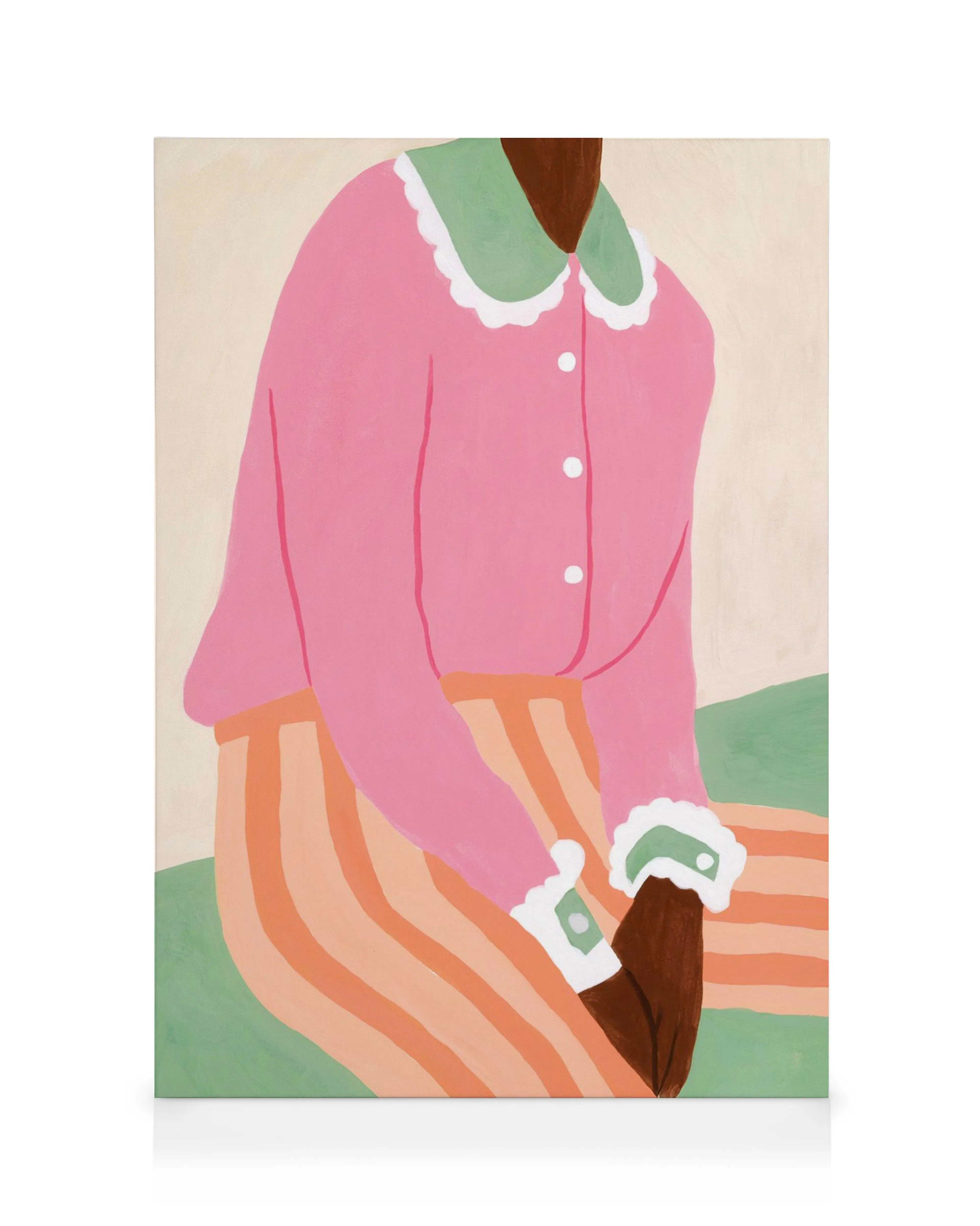 Tela decorativa com ilustração de pessoa sentada de camisa rosa, gola verde e punhos brancos, e calças cor de pêssego às riscas.