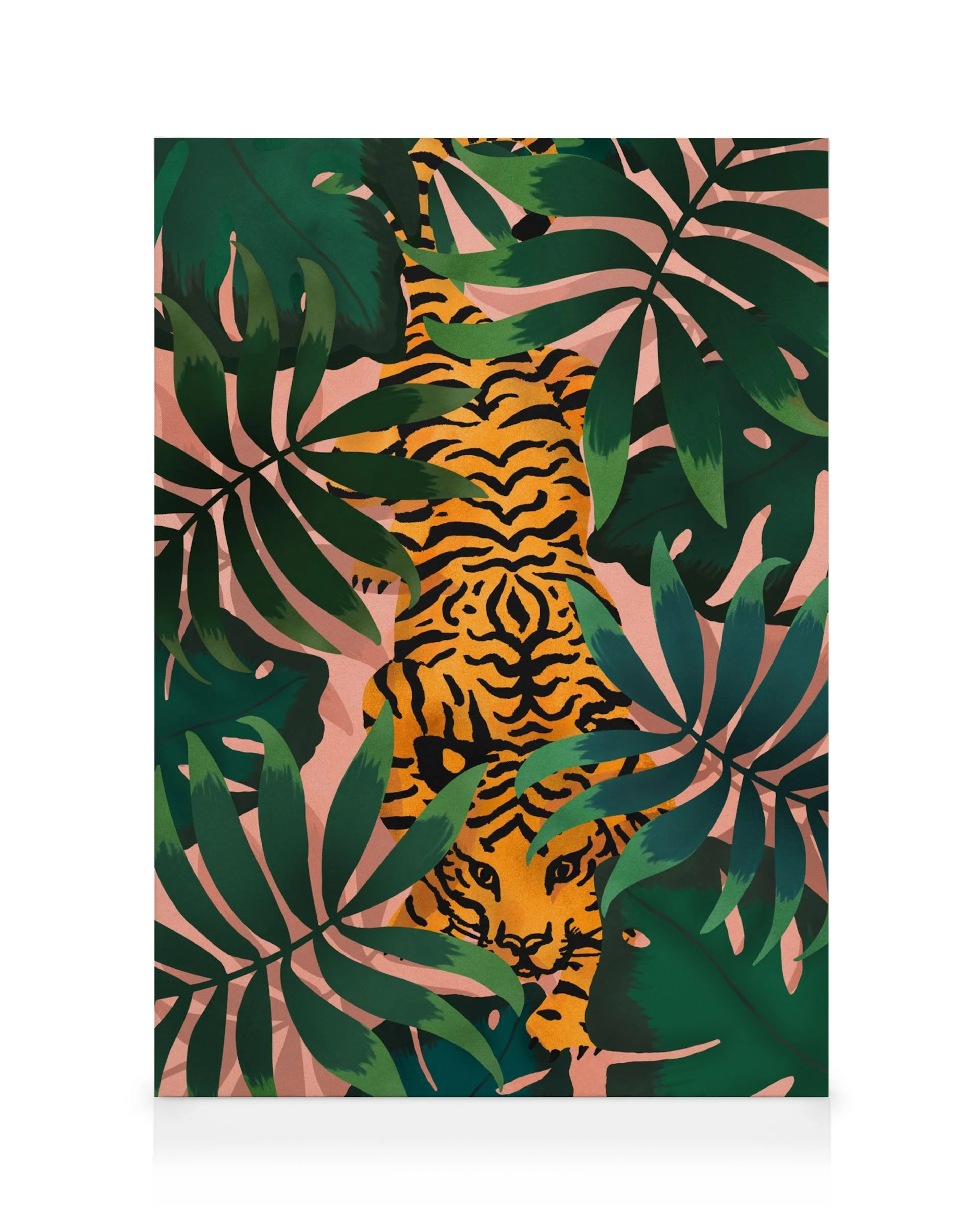 Toile avec un tigre stylisé aux rayures noires et oranges, camouflé dans des feuilles vertes luxuriantes sur fond rose.
