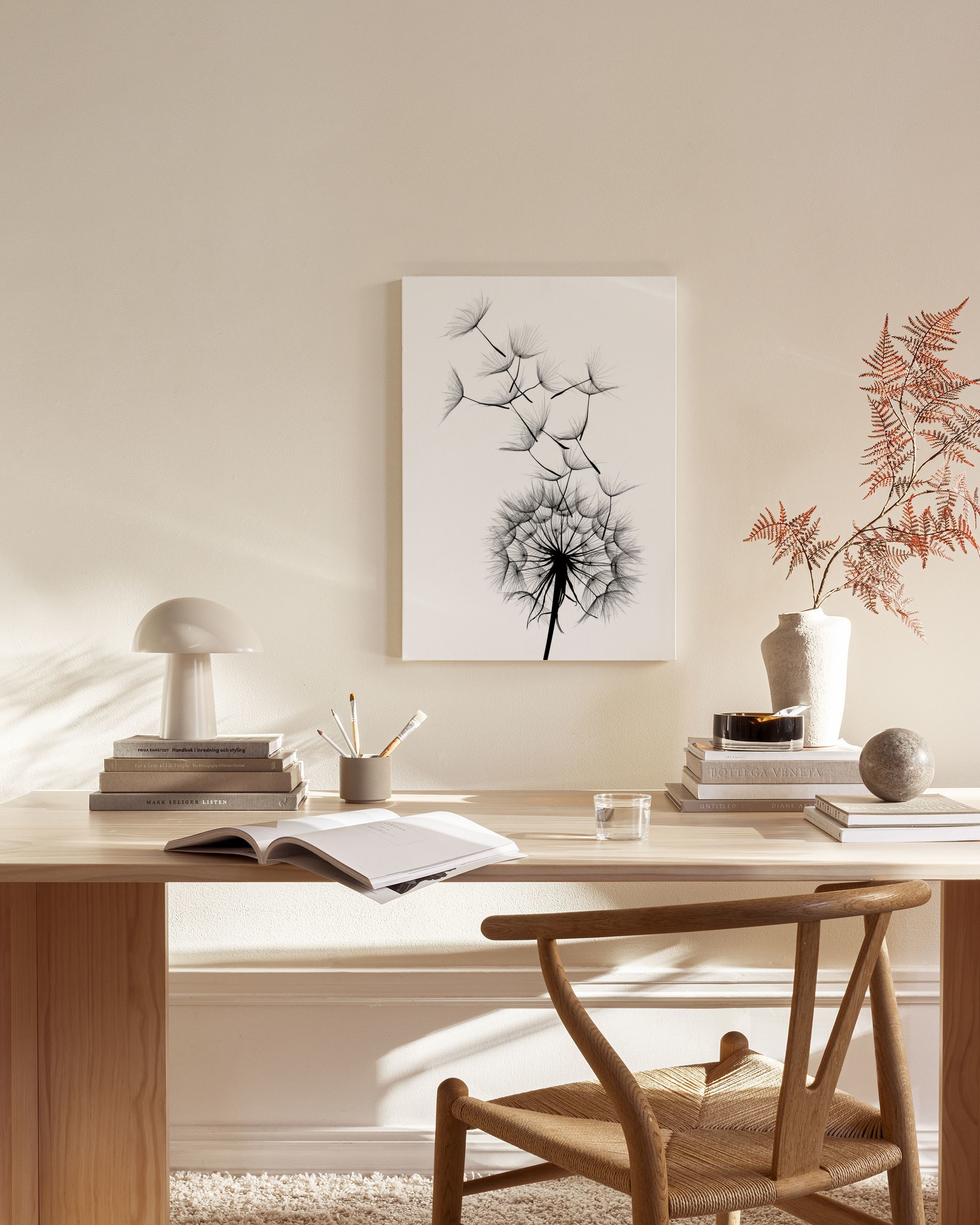 Alone with a dandelion. 小型油絵 抽象画 ハンドメイド Dandelion No2 Canvas Print – Black and White Wall Art Print | Desenio