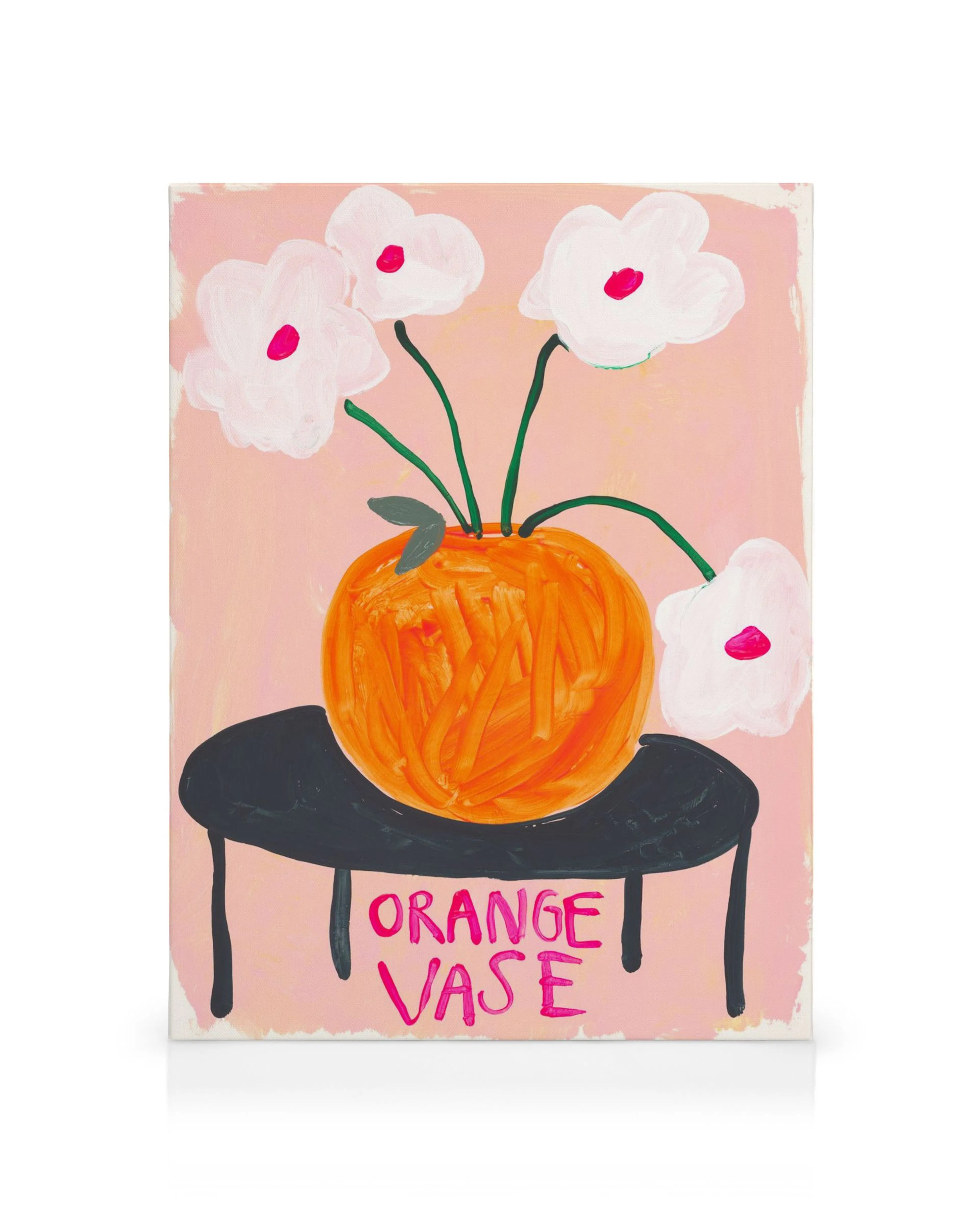 Canvastavla med orange vas och vita blommor på rosa bakgrund. Handmålad design med texten Orange Vase.