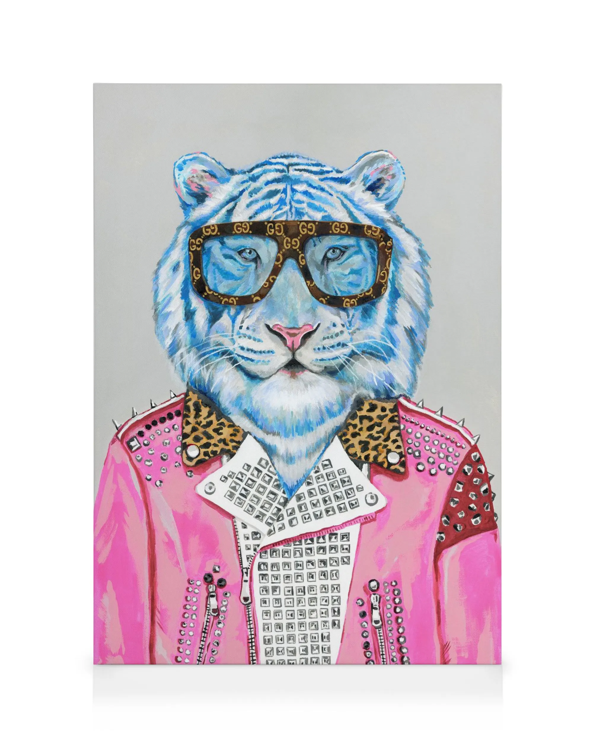 Blauwe tijger met zonnebril en roze leren jas met studs en luipaardkraag op canvas. Kunst aan de muur.