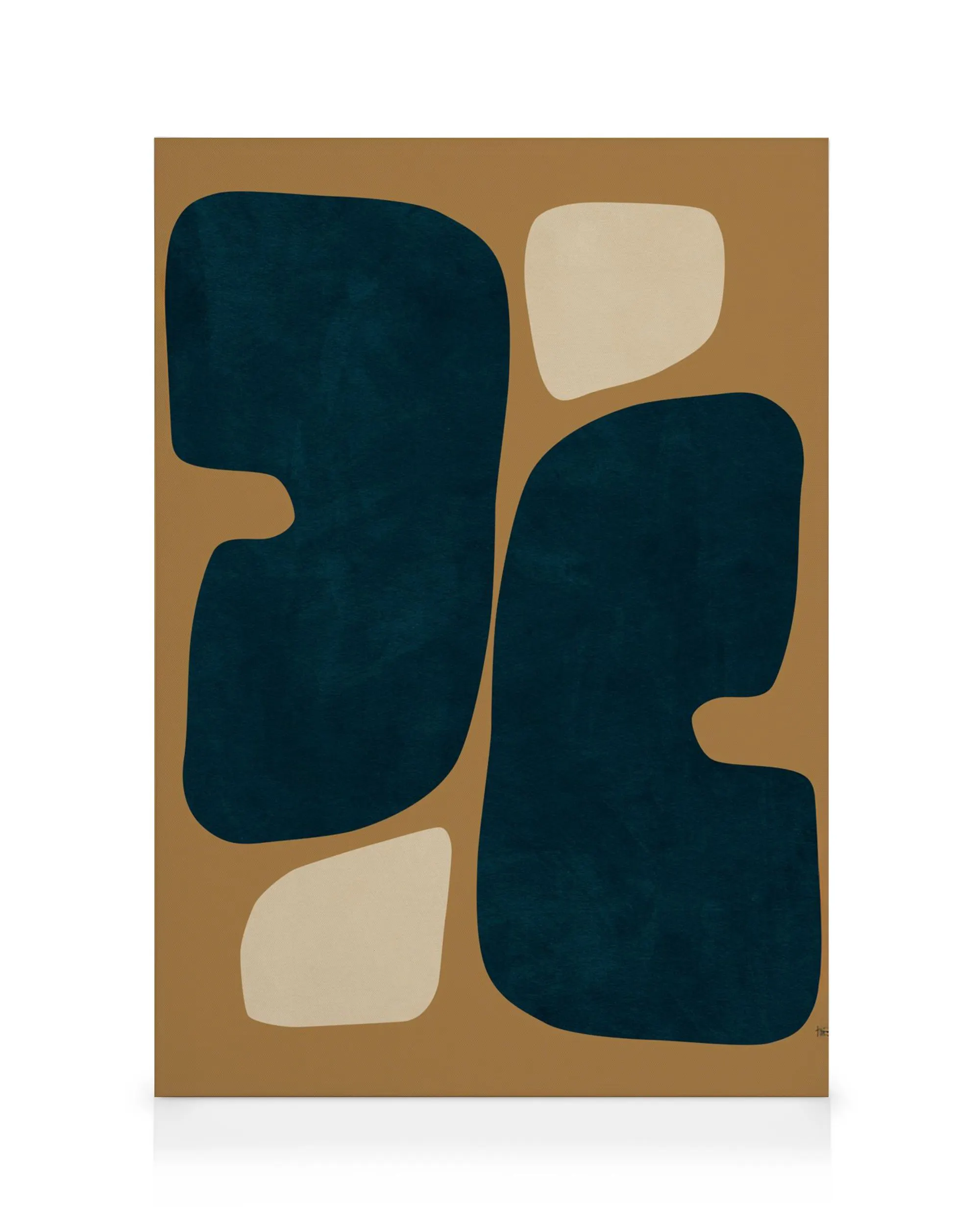 Toile abstraite avec des formes organiques bleu marine et beige sur un fond marron.