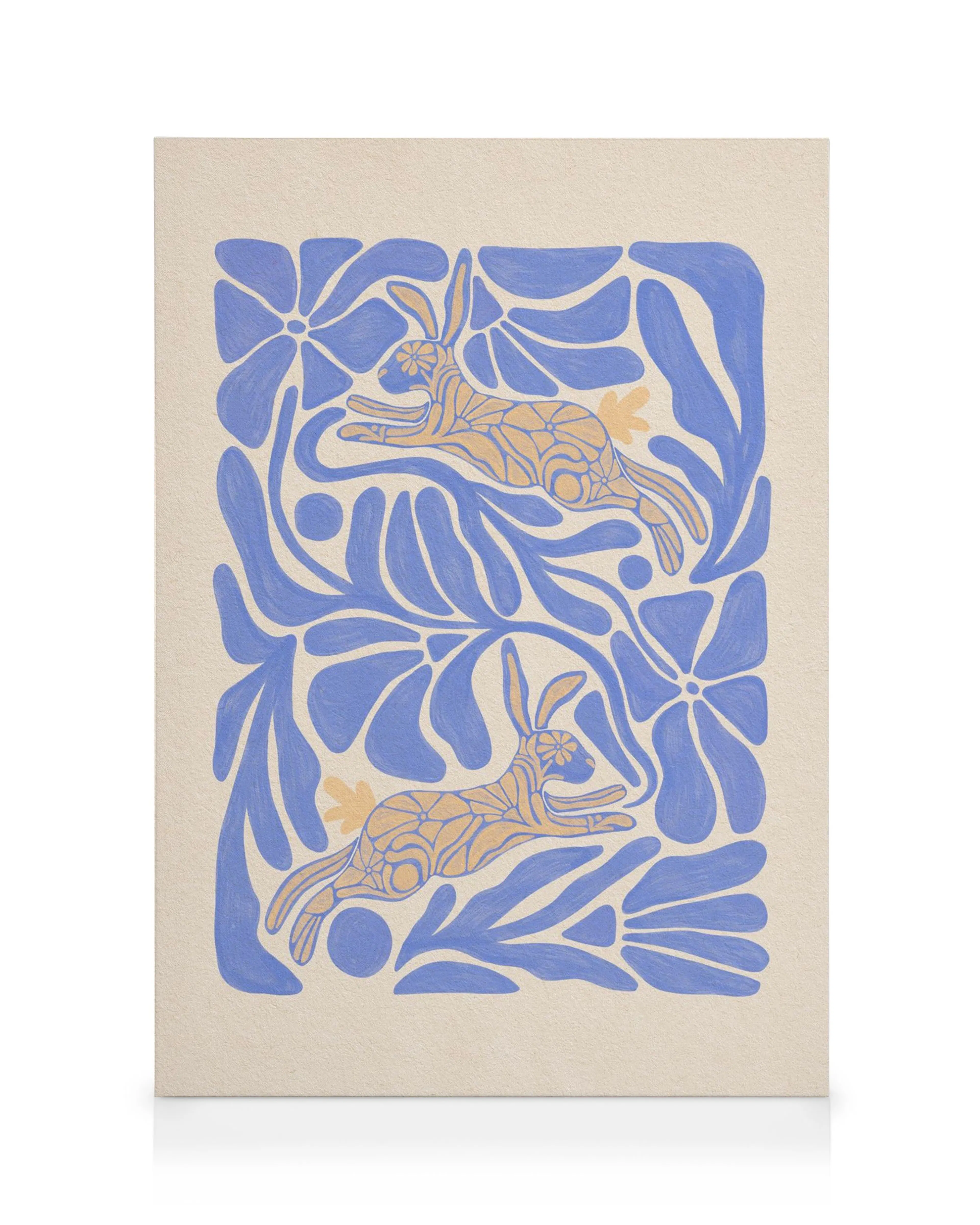 Twee gele konijnen met abstracte patronen tussen blauwe bloemen op een crèmekleurige achtergrond, SoulShine Co. canvas