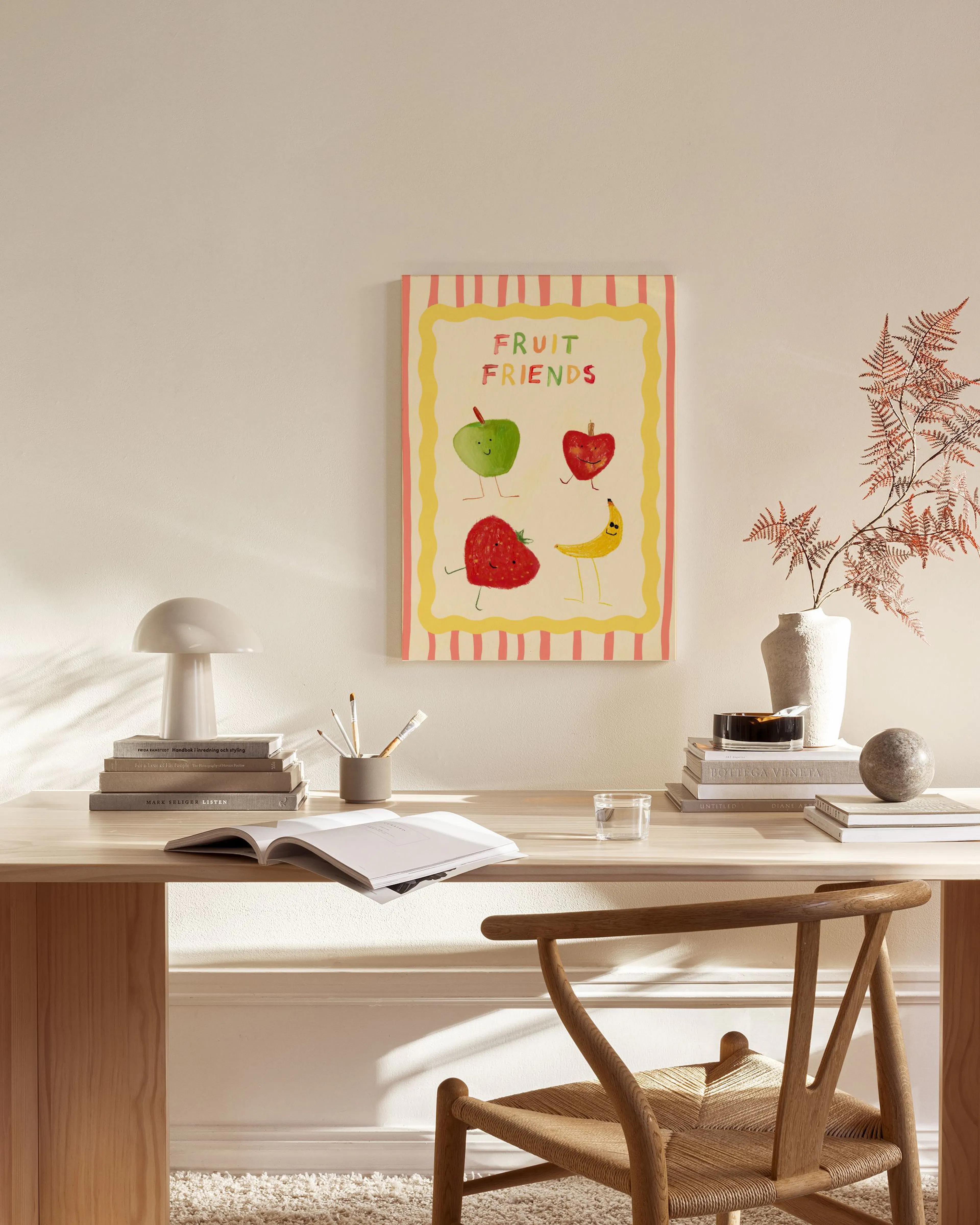 Fruit Friends, Hravý detský motív s usmievavým ovocím na plátne