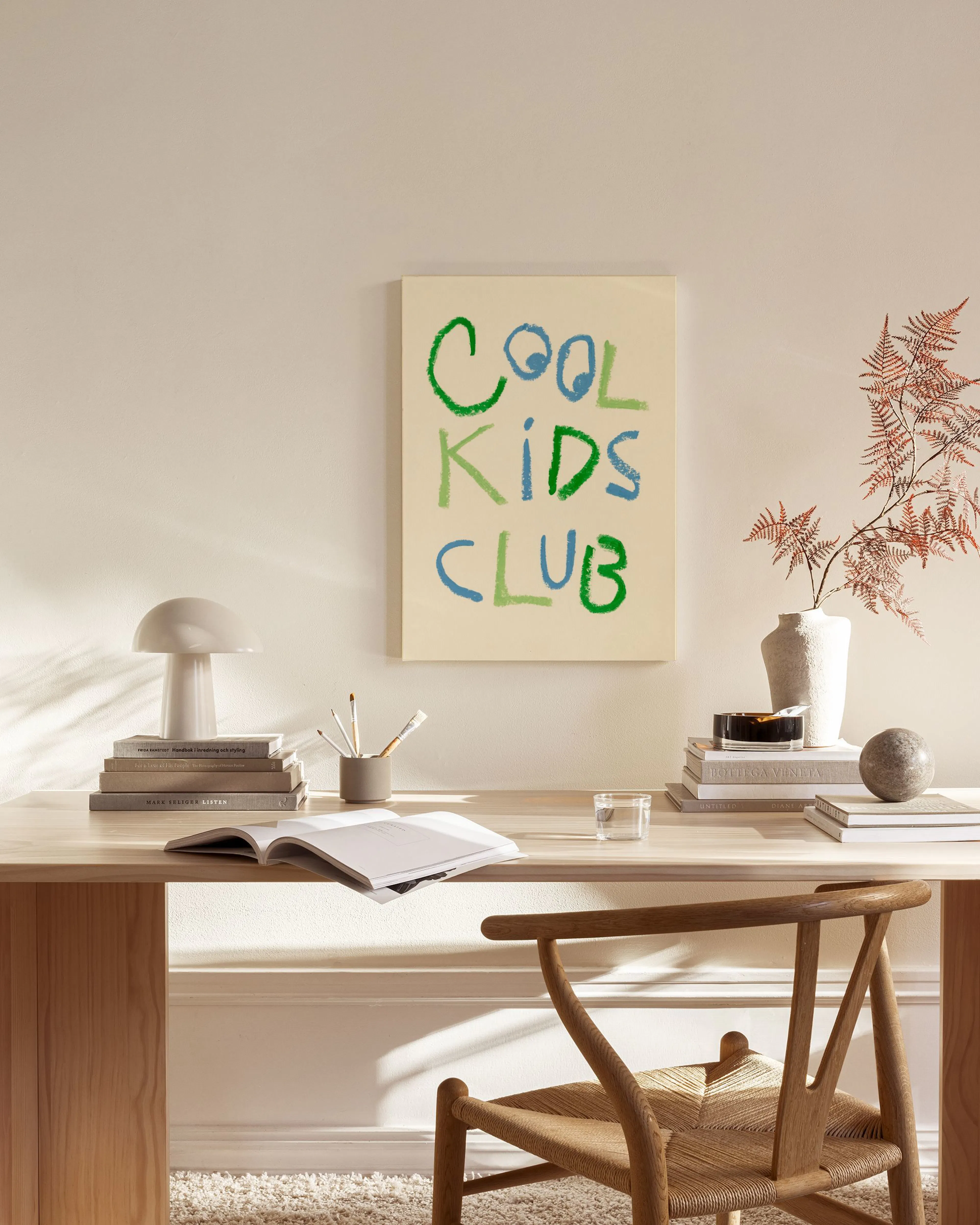 Cool Kids Club, Arte per Bambini con Lettere Disegnate a Mano