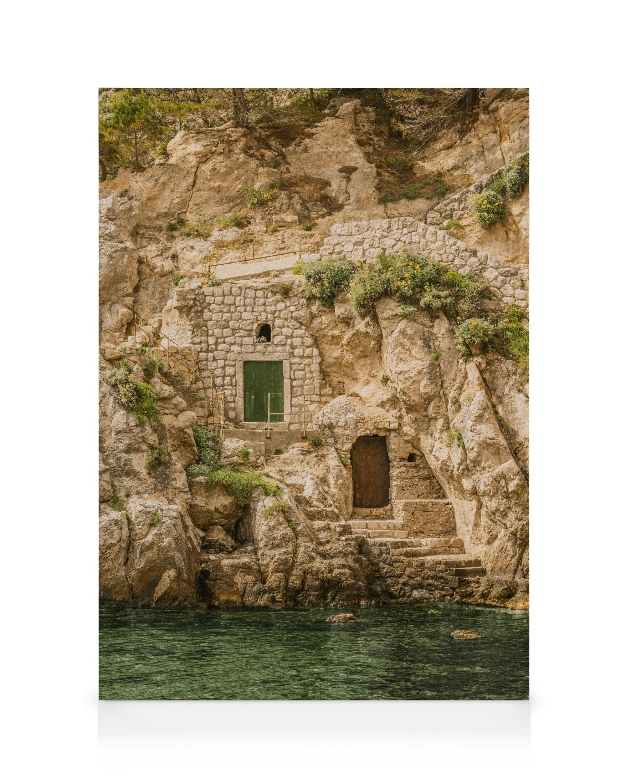 Canvastavlor Beneath the Cliffs Canvastavla (100x140 cm - Ekram)